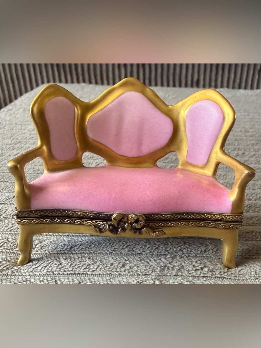 VTG Limoges Trinket Box Baby Pink Settee Sofa Porcelain France Peint Main Signed